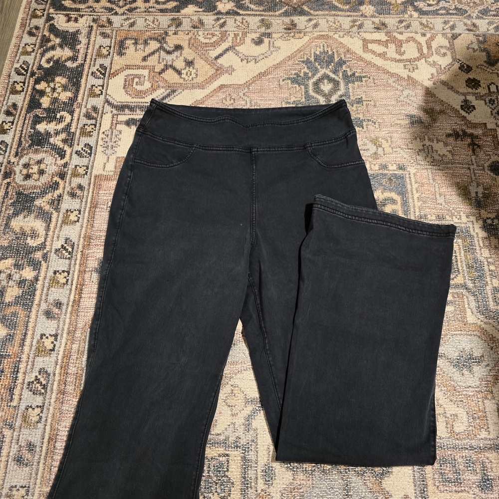American Eagle Outfitters Pull On Black Flared Leg Pants